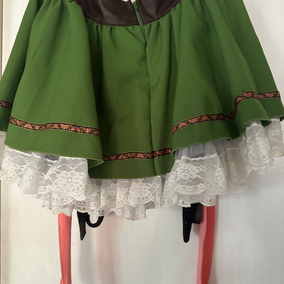 Heidi Adult Halloween Costume - Picture 4 of 8